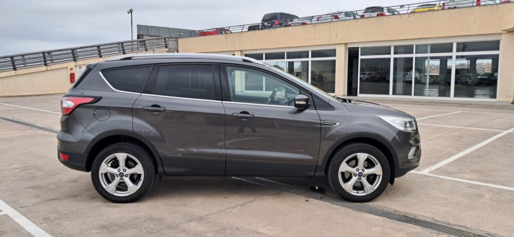 Ford Kuga 1.5 EcoBost 182cv Titanium 4x4 Automatico