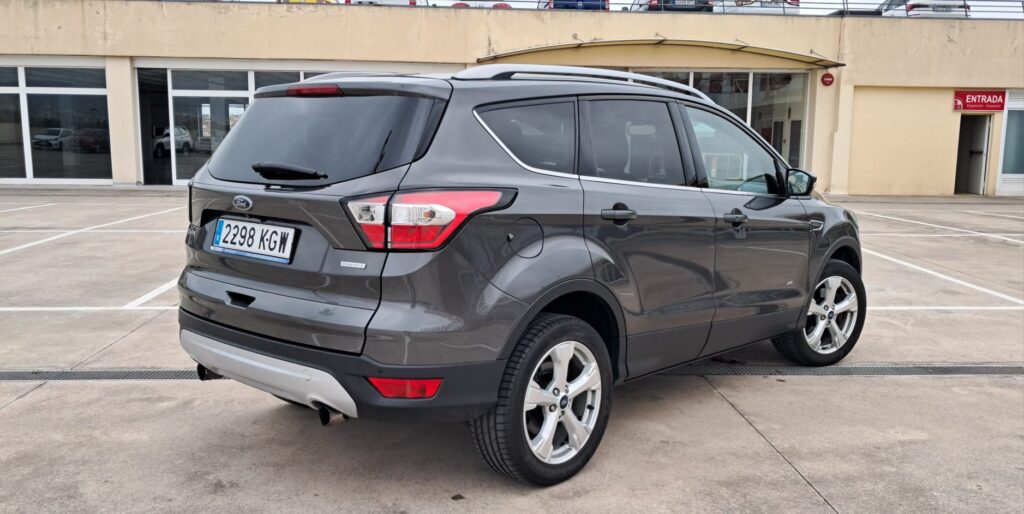 Ford Kuga 1.5 EcoBost 182cv Titanium 4x4 Automatico