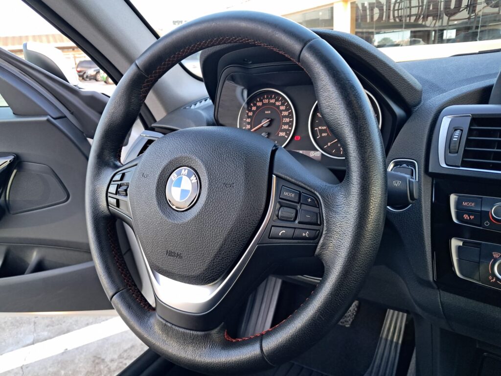 BMW Serie 1 118i SPORT AUTOMATICO