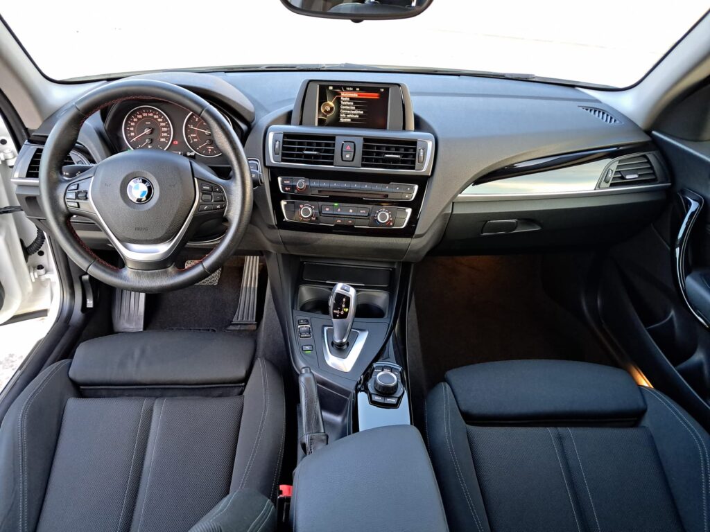 BMW Serie 1 118i SPORT AUTOMATICO