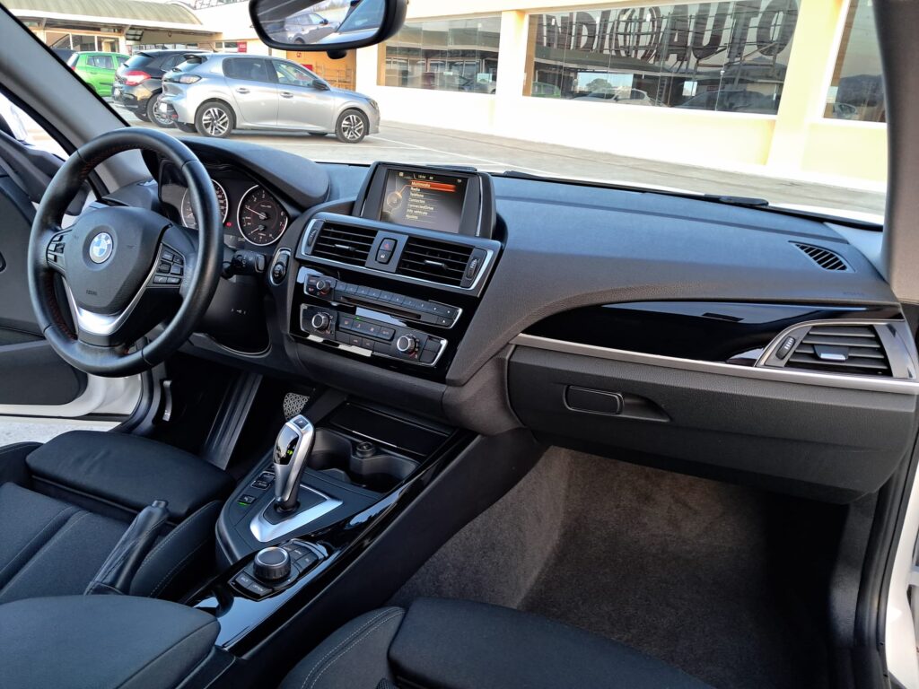 BMW Serie 1 118i SPORT AUTOMATICO