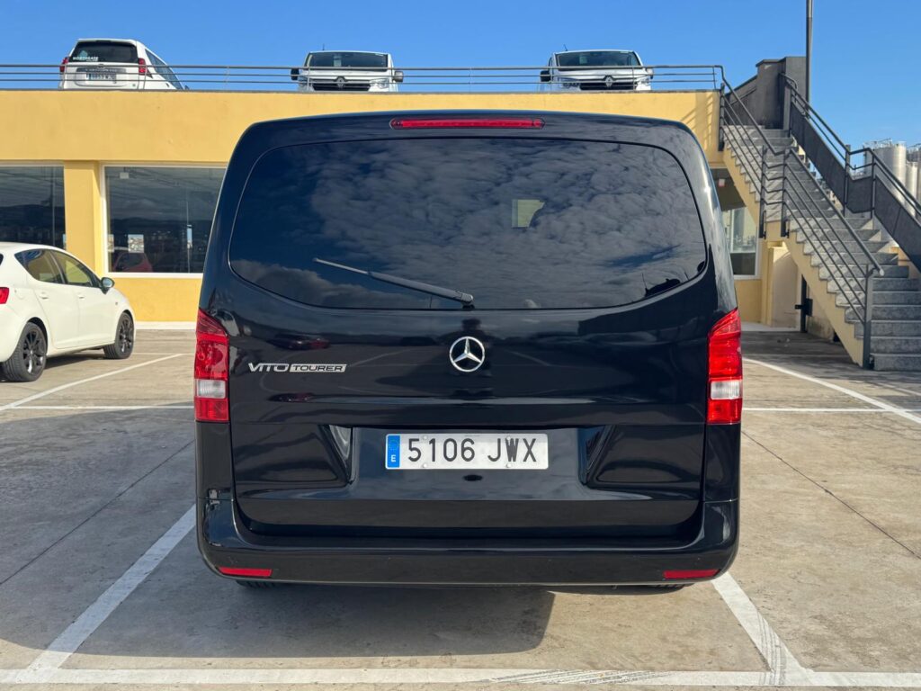 MERCEDES-BENZ Vito 114 CDI Tourer Automática 9 plazas