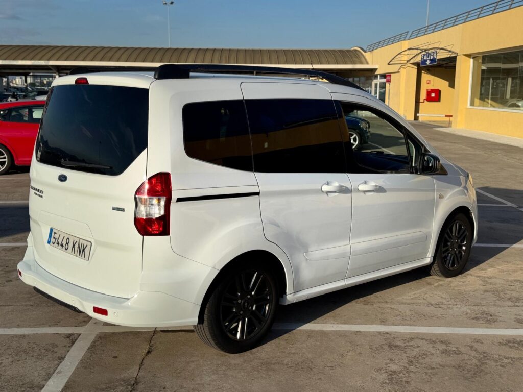 FORD Tourneo Courier 1.0 EcoBoost Sport
