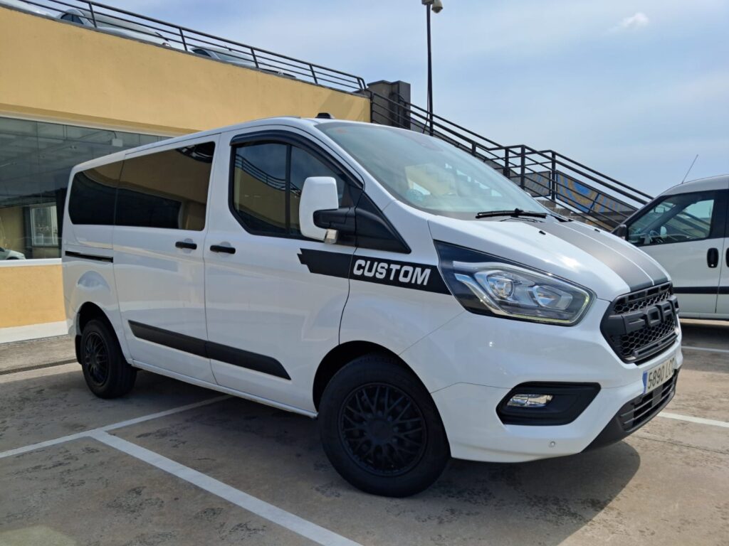 FORD Transit Custom Kombi 2.0 TDCI 170CV  L1