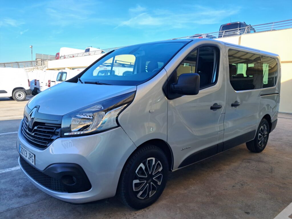 Renault Trafic 9 plazas Iva deducible