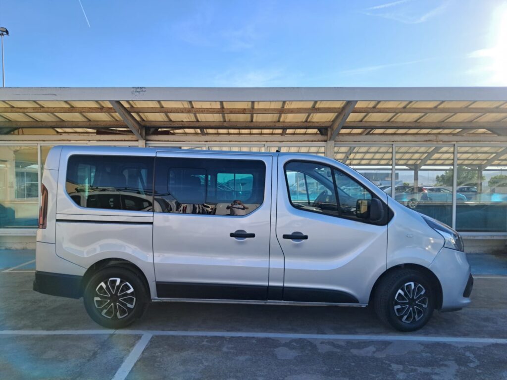 Renault Trafic 9 plazas Iva deducible